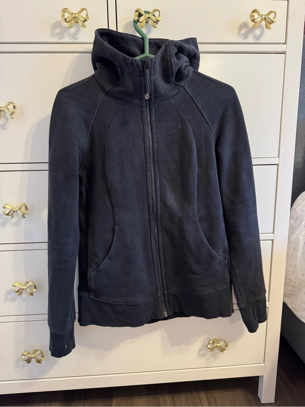Lulu lemon Women’s Scuba hoodie; black
